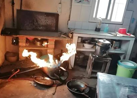 “燃气泄漏+火灾风险”燃气报警器与烟雾报警器双重防护方案